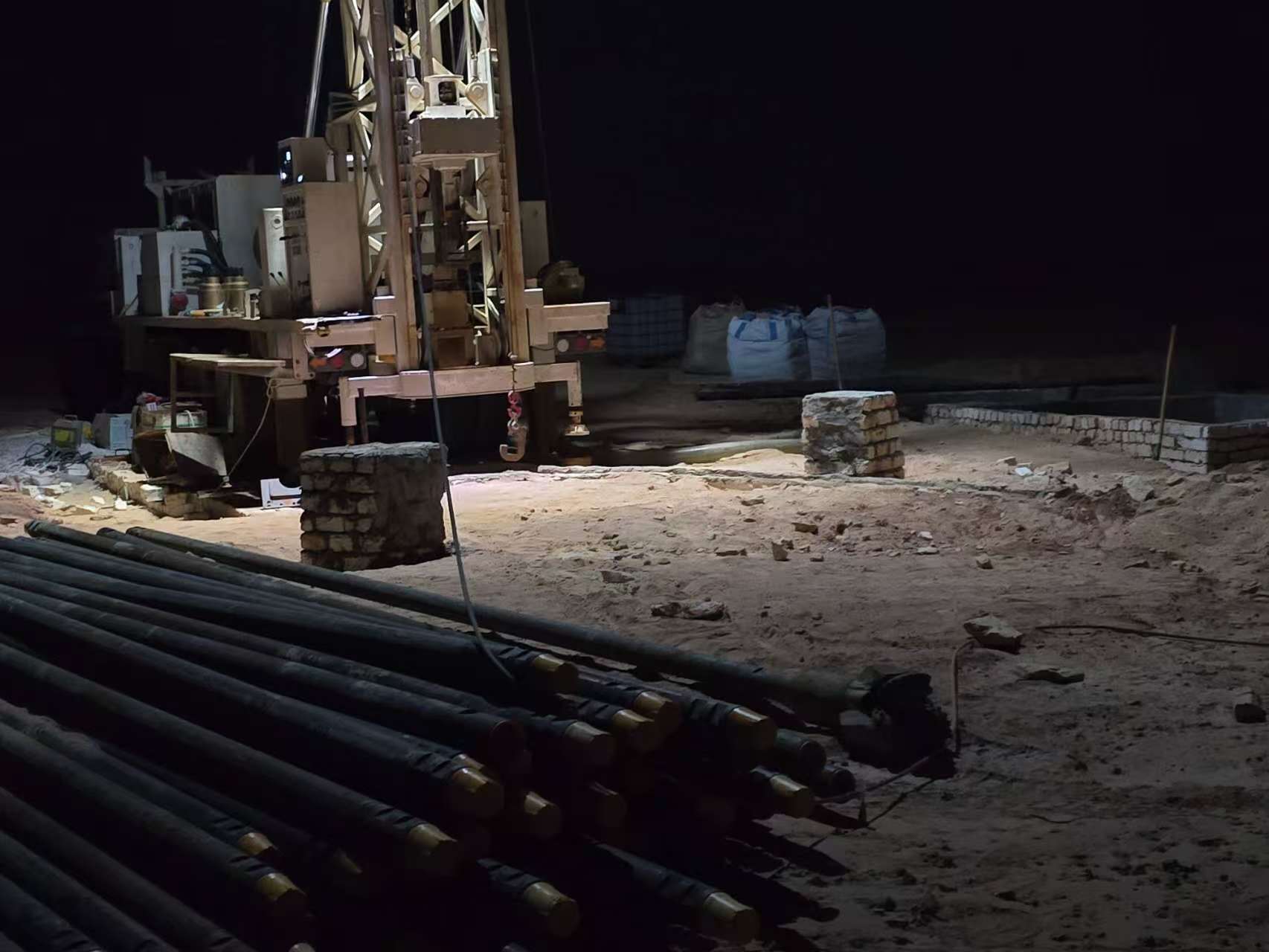 Relatório no Local: Equipamento de Perfuração de Poços de Água com Cabeça de Potência Mecânica KSC de 800m no Egito
